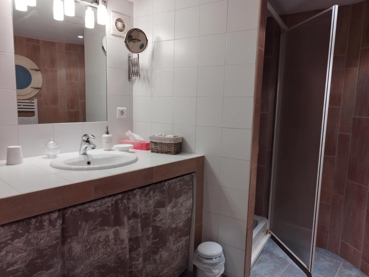 Hotel Entre Vignes Et Dentelles Courthézon Zewnętrze zdjęcie